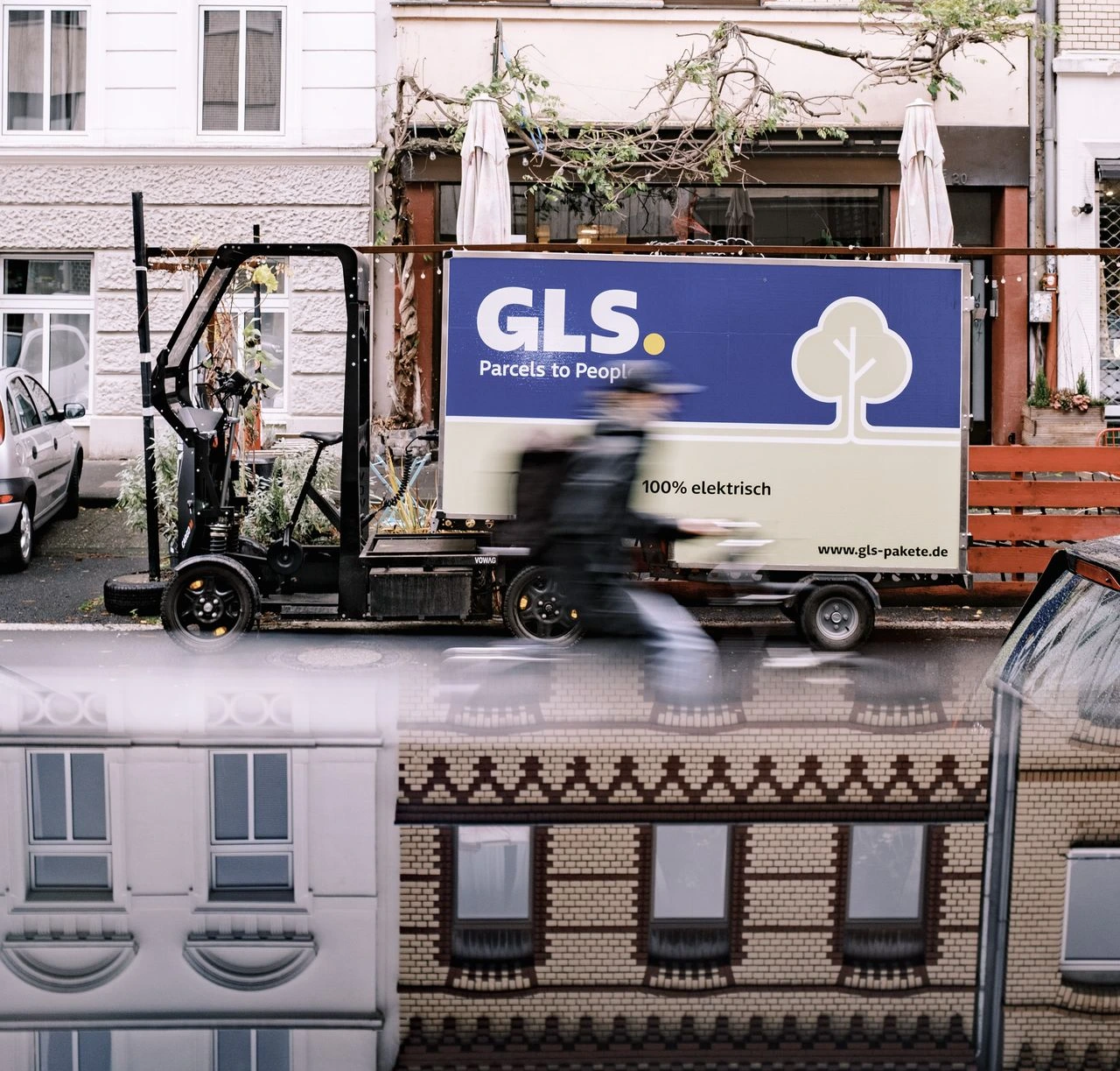 zemmi Trailer in der Stadt unterwegs